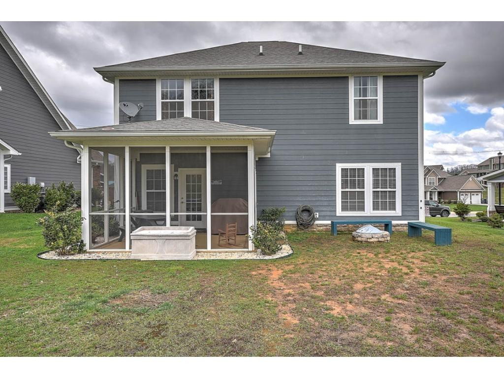 2428 Edinburgh Channel Road Kingsport, TN 37664 - Photo 33 of 36 Photo 33