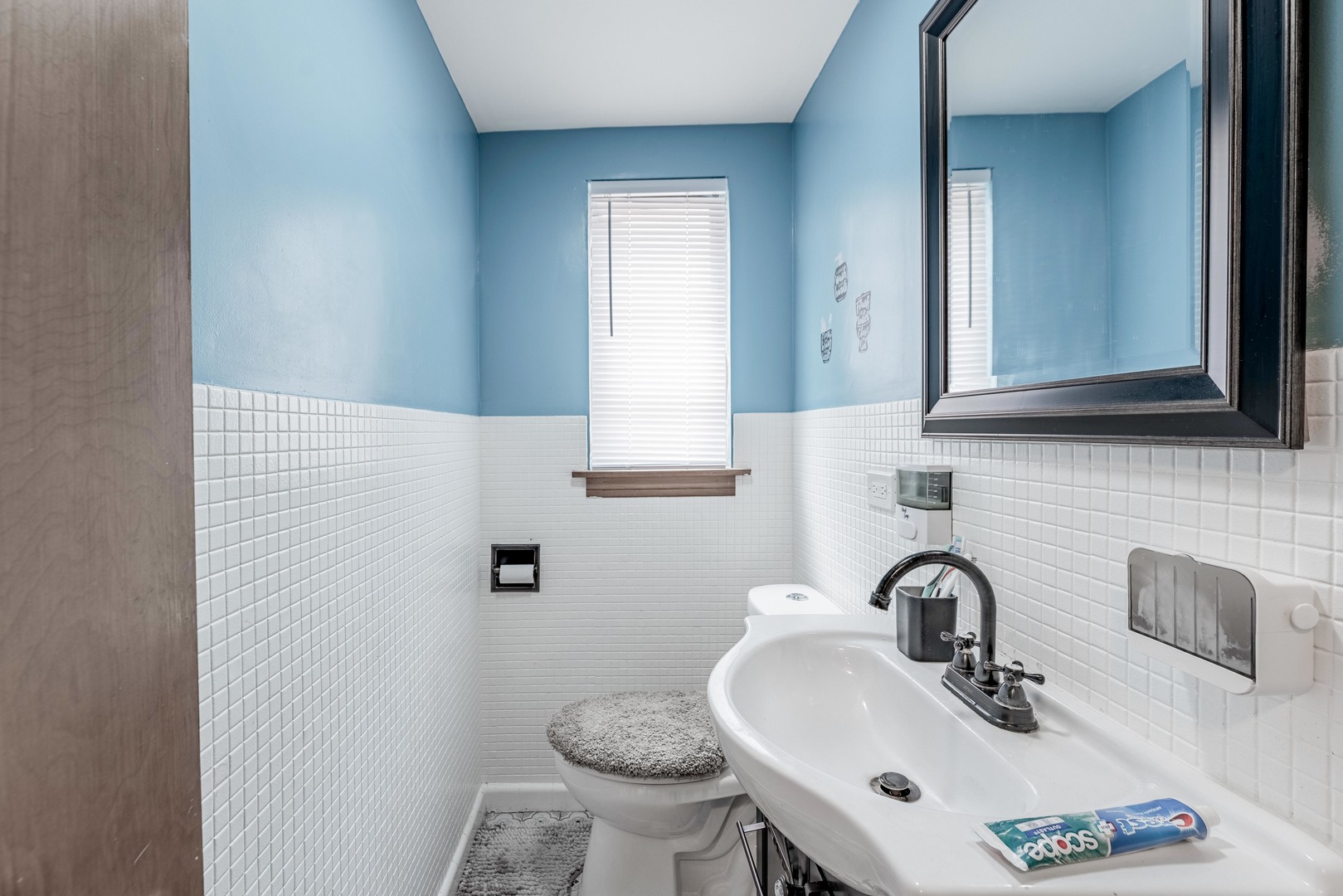 1820 Maple Avenue Berwyn, IL 60402 - Photo 17 of 32