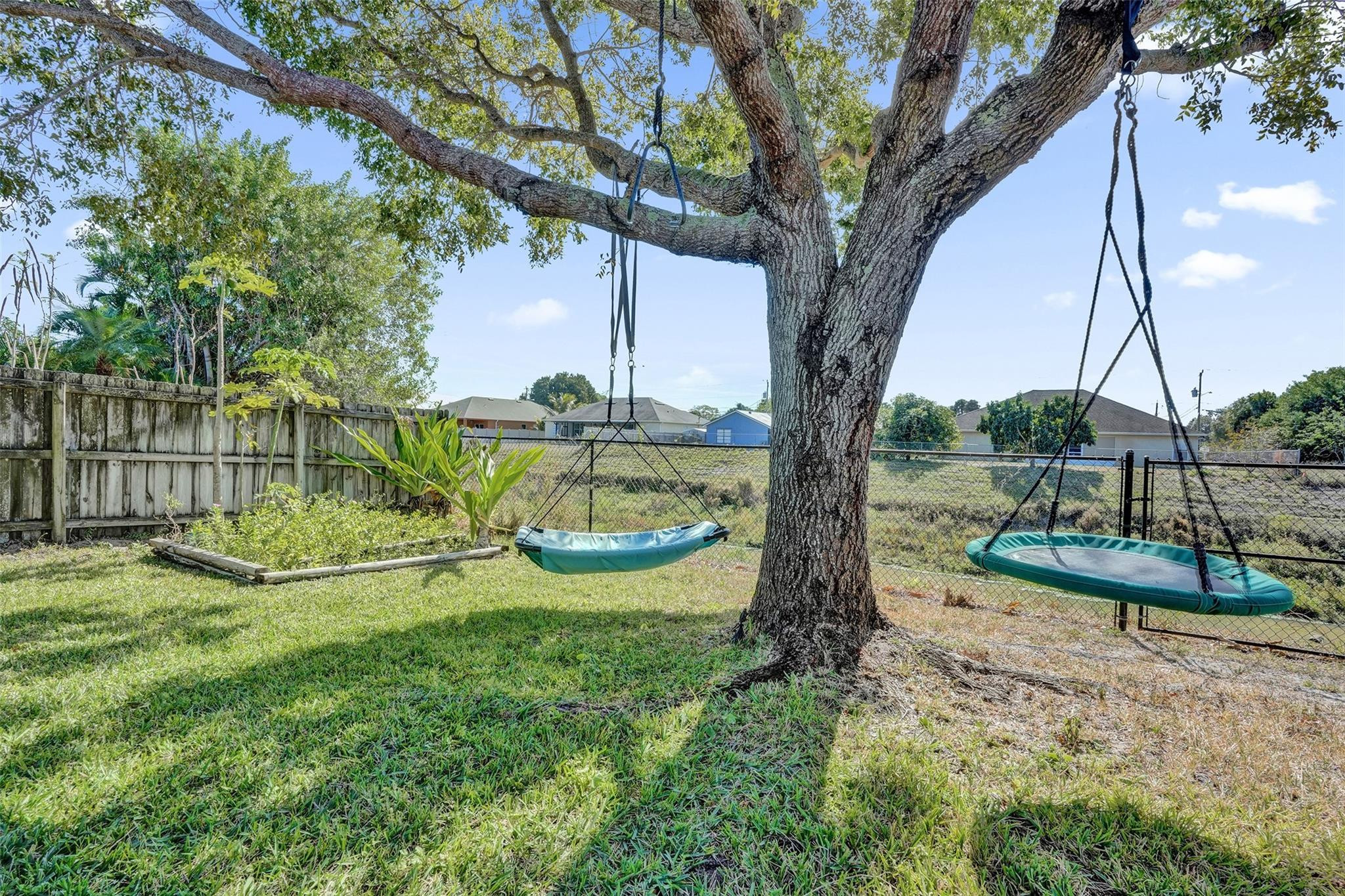 864 Southwest Java Avenue Port St. Lucie, FL 34953 - Photo 63 of 74 Backyard