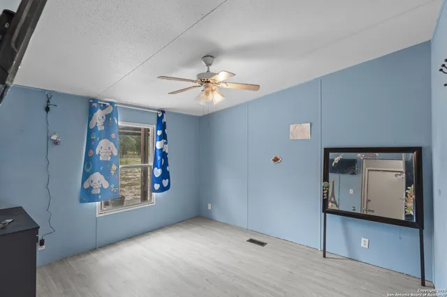 $355,000 | 129 Kothmann Road, La Vernia, TX 78121