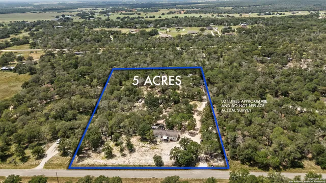 $355,000 | 129 Kothmann Road, La Vernia, TX 78121