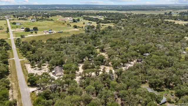 $355,000 | 129 Kothmann Road, La Vernia, TX 78121