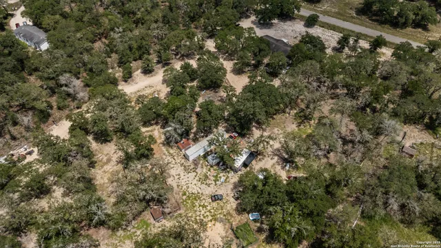 $355,000 | 129 Kothmann Road, La Vernia, TX 78121