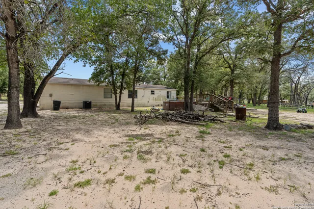 $355,000 | 129 Kothmann Road, La Vernia, TX 78121