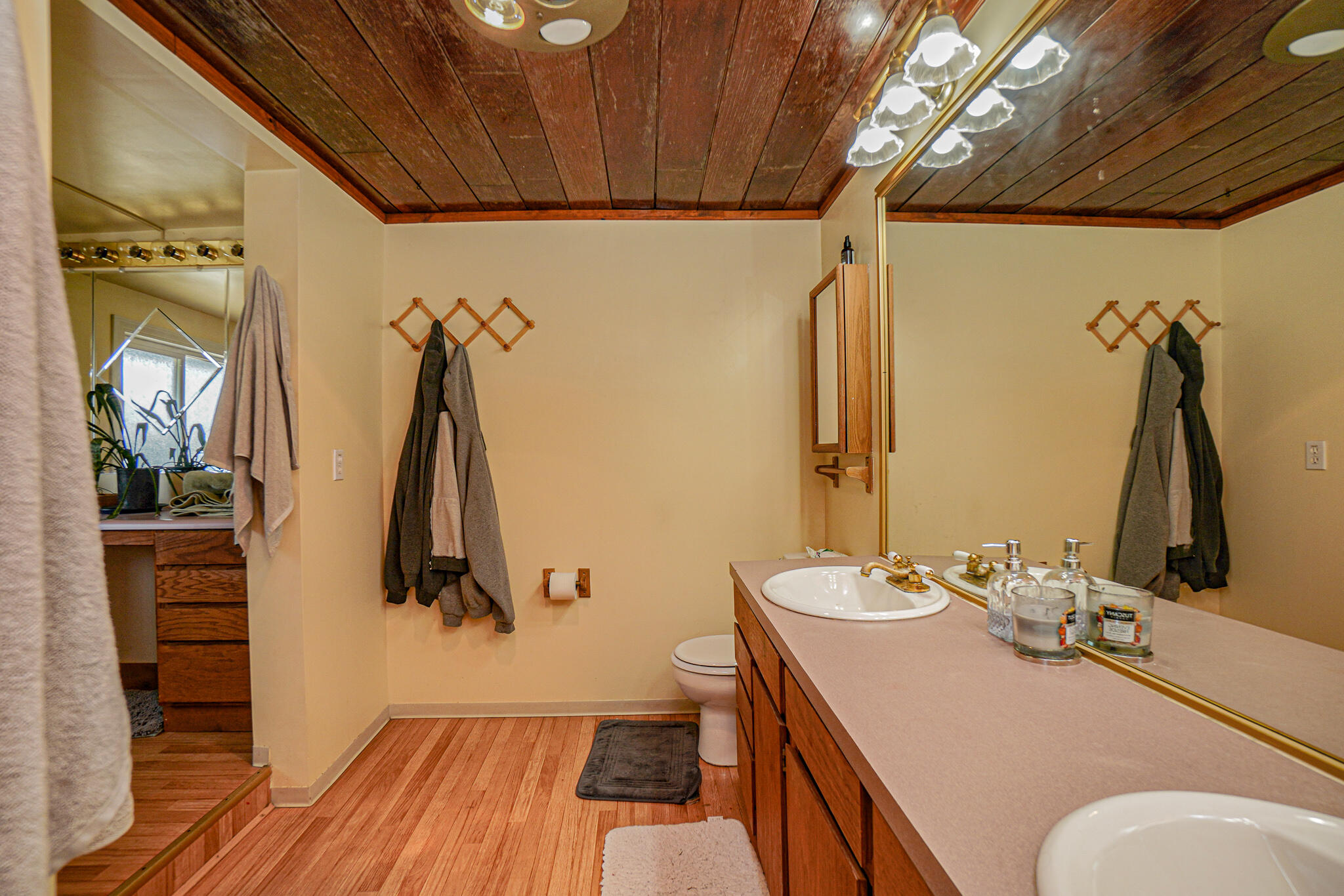 7103 Wagner Creek Road Talent, OR 97540 - Photo 24 of 58 DSC07301