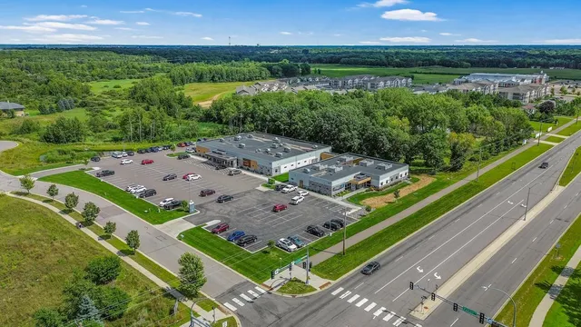 $1,950,000 | 4119-4059 33rd Street South, St. Cloud, MN 56301