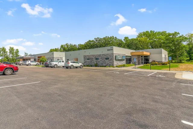 $1,950,000 | 4119-4059 33rd Street South, St. Cloud, MN 56301