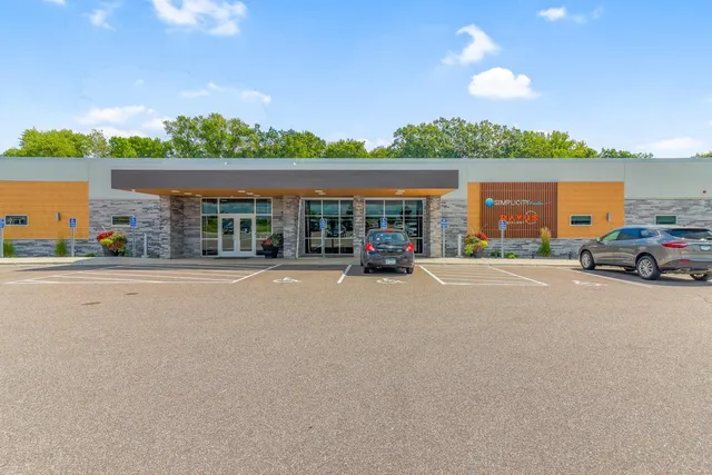 $1,950,000 | 4119-4059 33rd Street South, St. Cloud, MN 56301