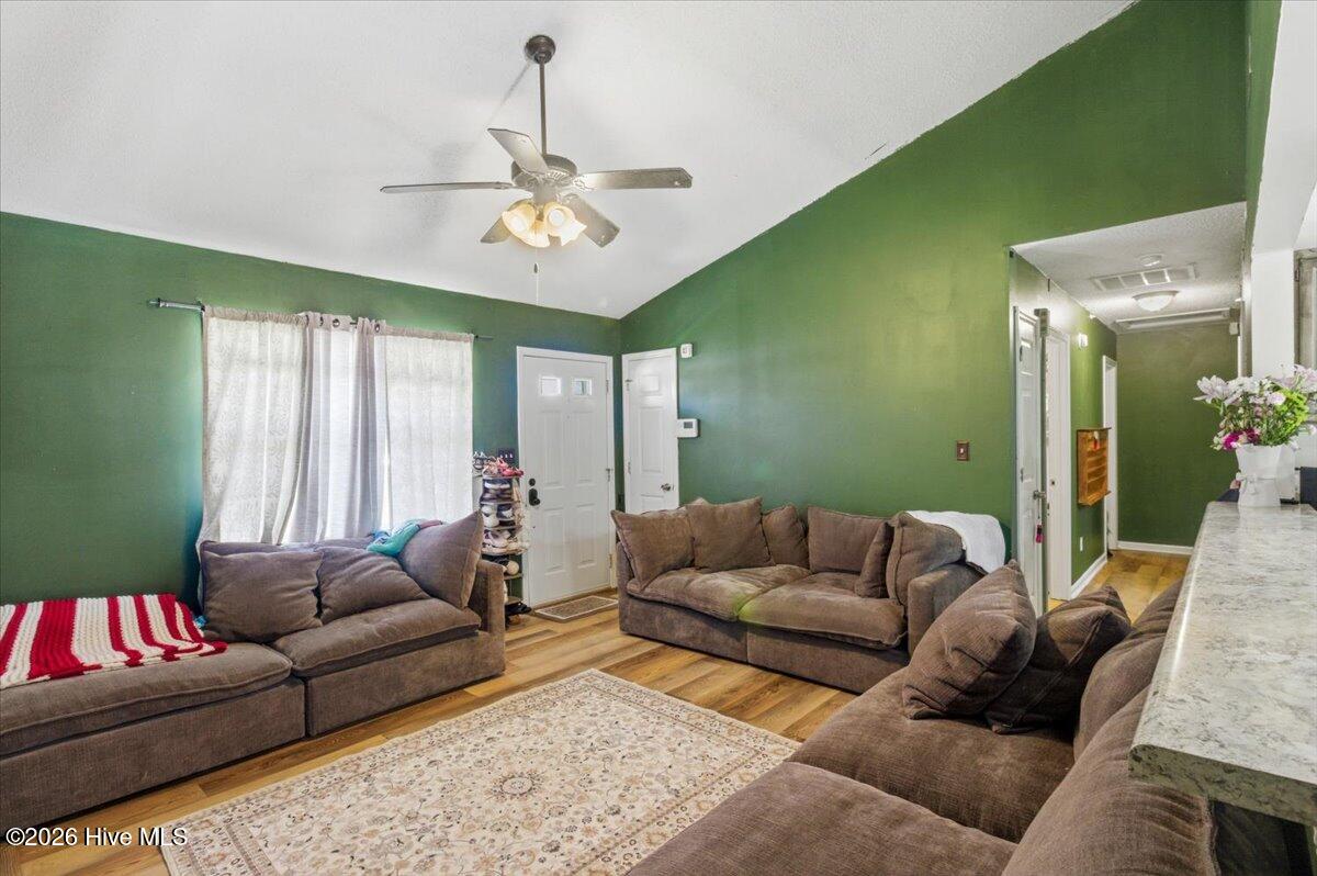 134 Parnell Road Hubert, NC 28539 - Photo 7 of 26 14-Final 134 Parnell Rd-RJREM-6013