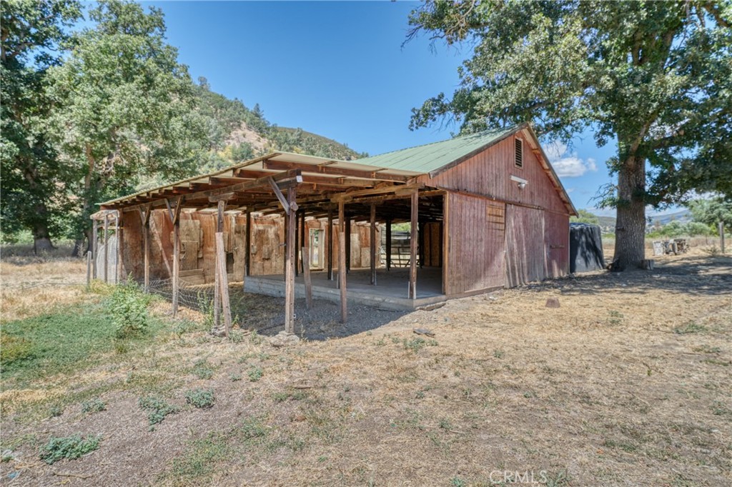 1603 New Long Valley Road Clearlake Oaks, CA 95423 - Photo 39 of 43