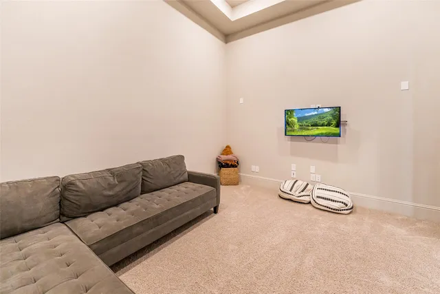 $699,900 | 622 Platinum Stone Lane, Pinehurst, TX 77362