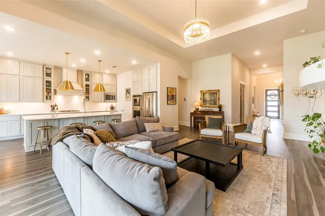 $699,900 | 622 Platinum Stone Lane, Pinehurst, TX 77362