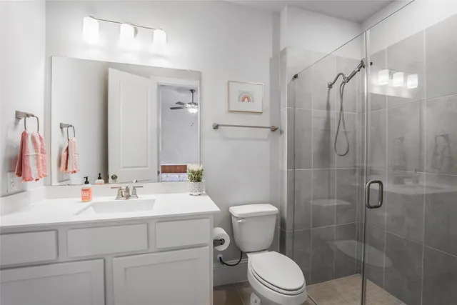 $699,900 | 622 Platinum Stone Lane, Pinehurst, TX 77362