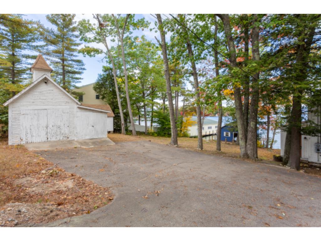 7 B Roberts Road Gilford, NH 03249 - Photo 4 of 33