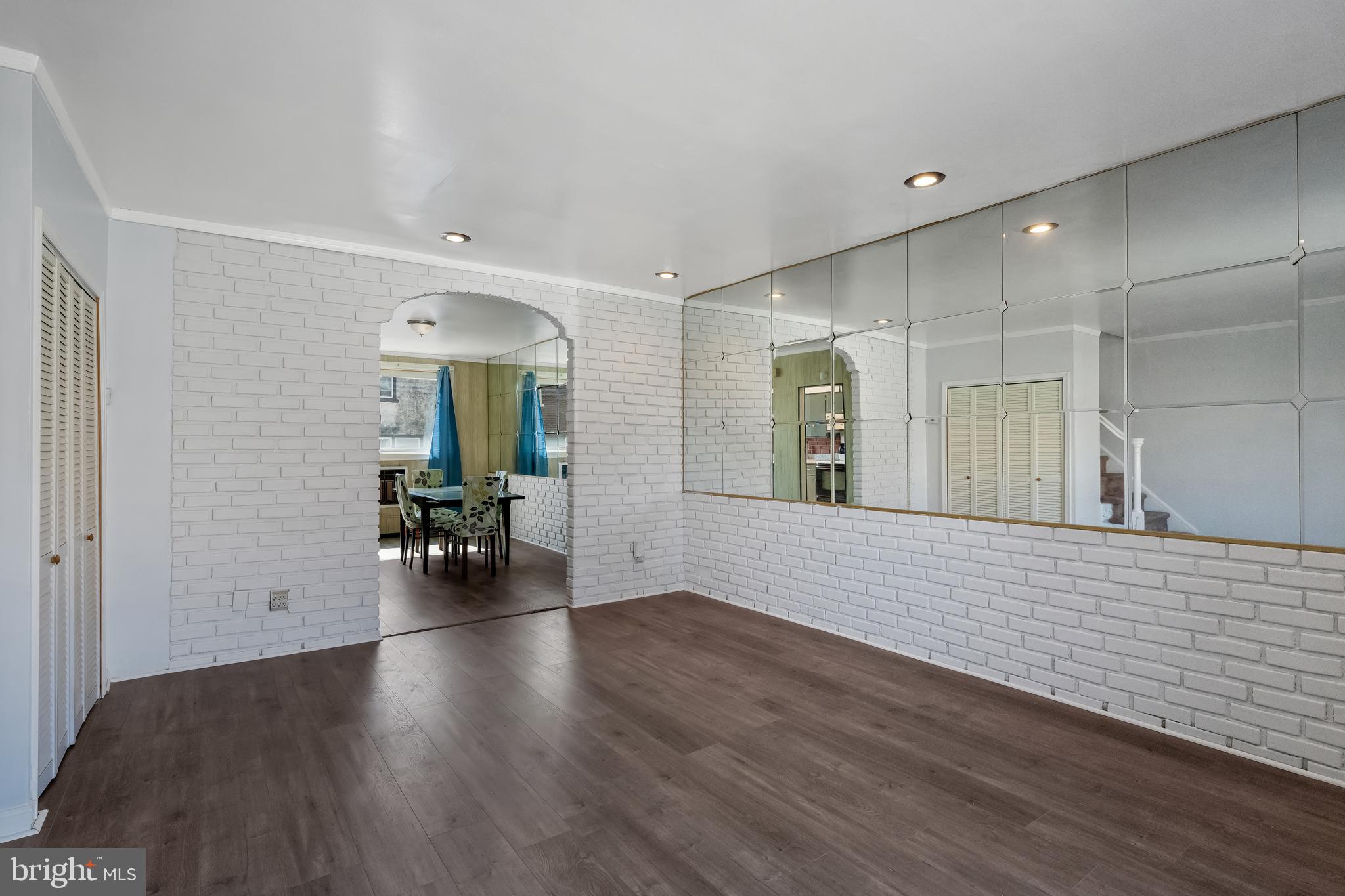 7502 Rugby Street Philadelphia, PA 19150 - Photo 8 of 26 Gallery Image 8