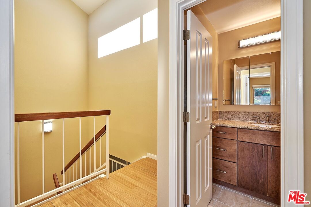 28227 Ridgepoint Court Rancho Palos Verdes, CA 90275 - Photo 14 of 34 a view of a bathroom from the hallway
