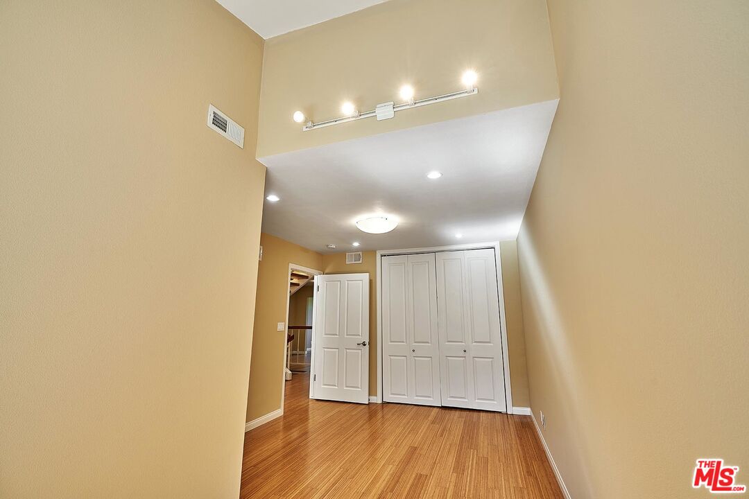 28227 Ridgepoint Court Rancho Palos Verdes, CA 90275 - Photo 27 of 34 a view of empty room with wooden floor