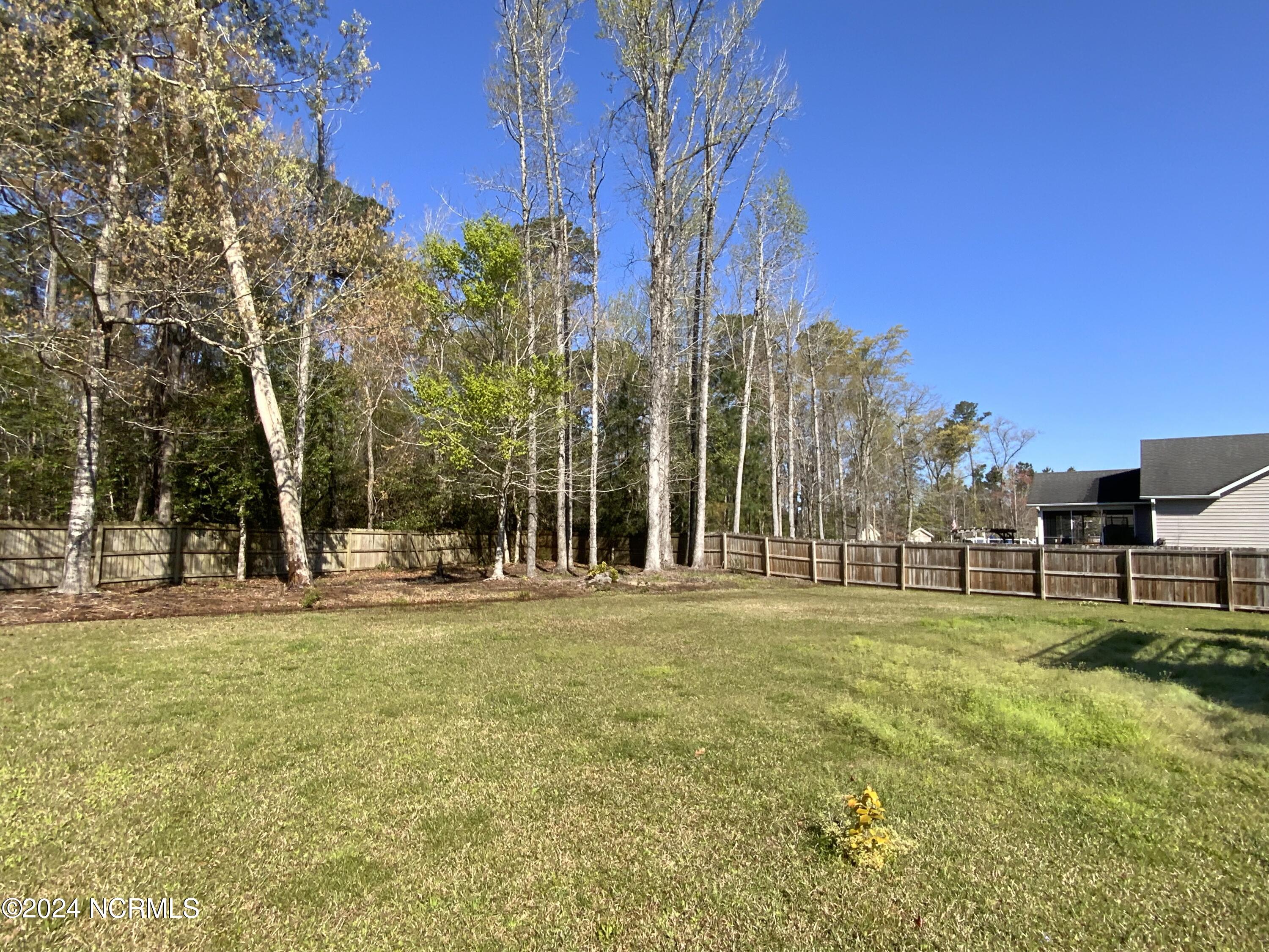 105 Westerly Road New Bern, NC 28560 - Photo 18 of 18 IMG_3660