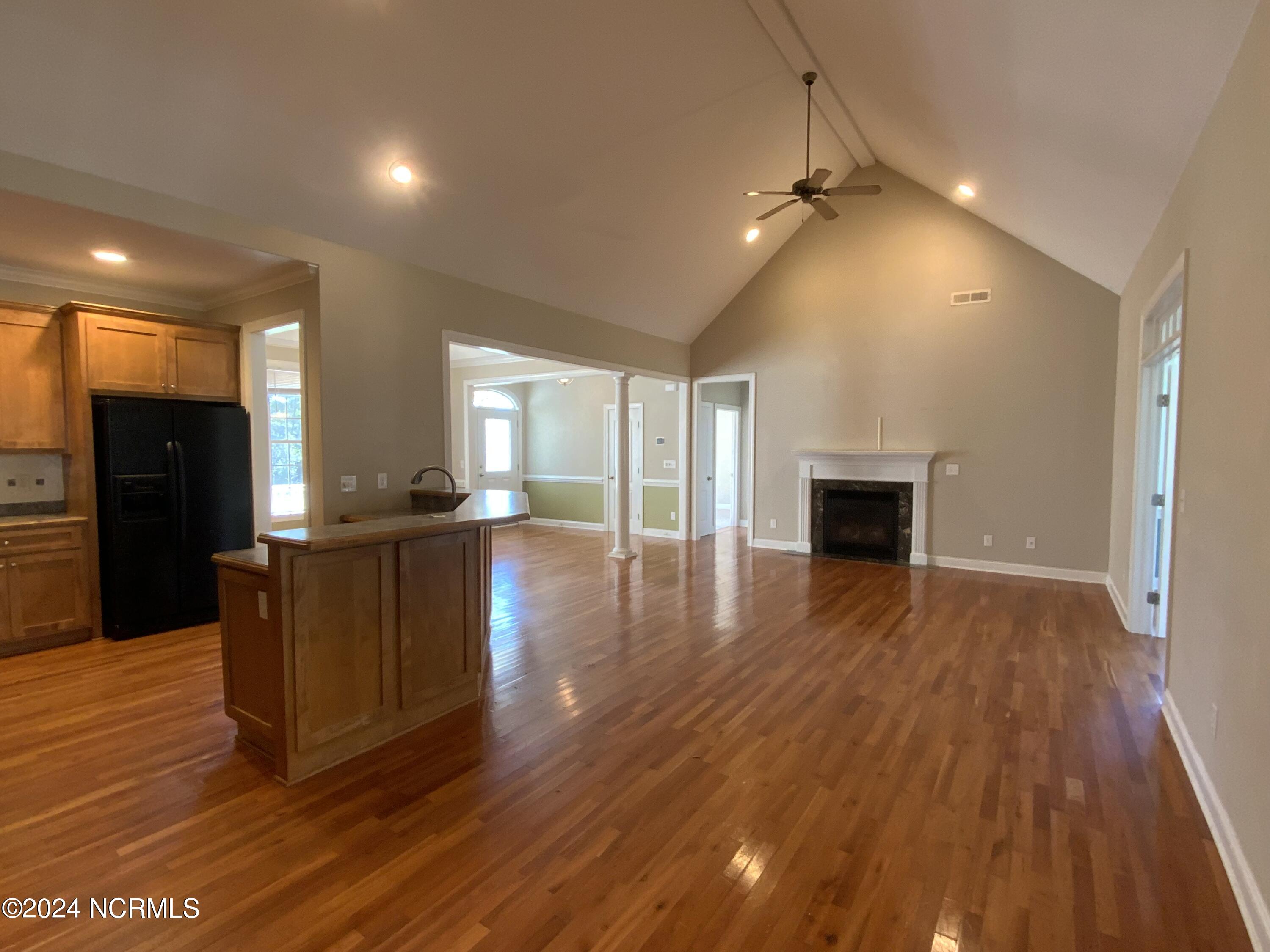 105 Westerly Road New Bern, NC 28560 - Photo 4 of 18 IMG_3649