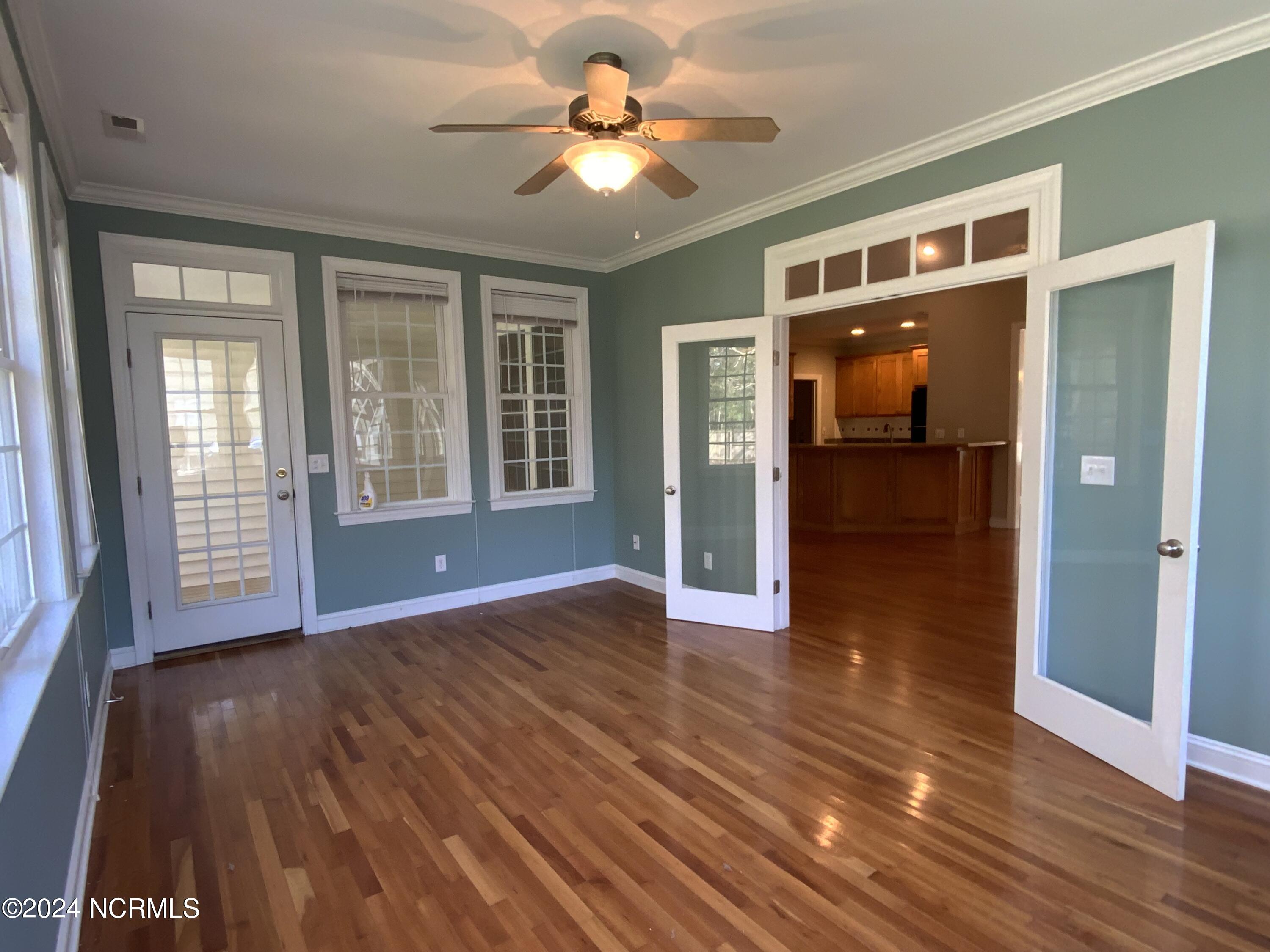 105 Westerly Road New Bern, NC 28560 - Photo 7 of 18 IMG_3655
