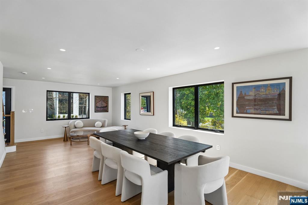 45 Meadow Street Demarest, NJ 07627 - Photo 6 of 42