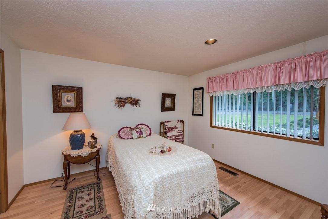 132 Henkes Road Sequim, WA 98382 - Photo 18 of 23