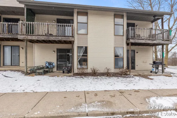 $149,900 | 11361 40th Avenue, Unit 12, Allendale, MI 49401
