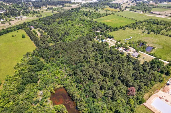 $2,500,000 | 1835 South Cherry Street, Tomball, TX 77375