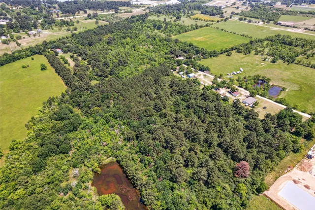 $2,500,000 | 1835 South Cherry Street, Tomball, TX 77375