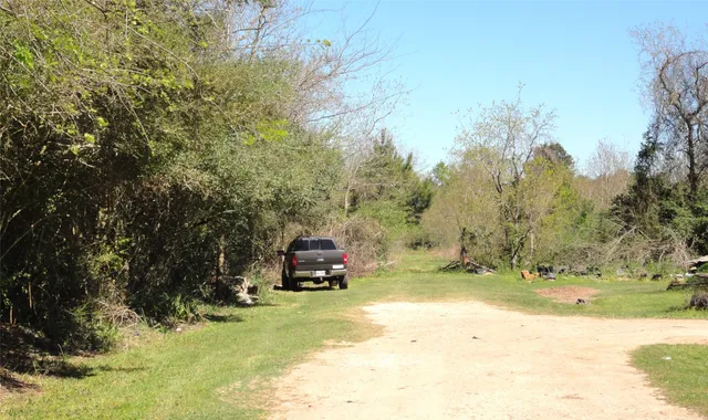 $2,500,000 | 1835 South Cherry Street, Tomball, TX 77375