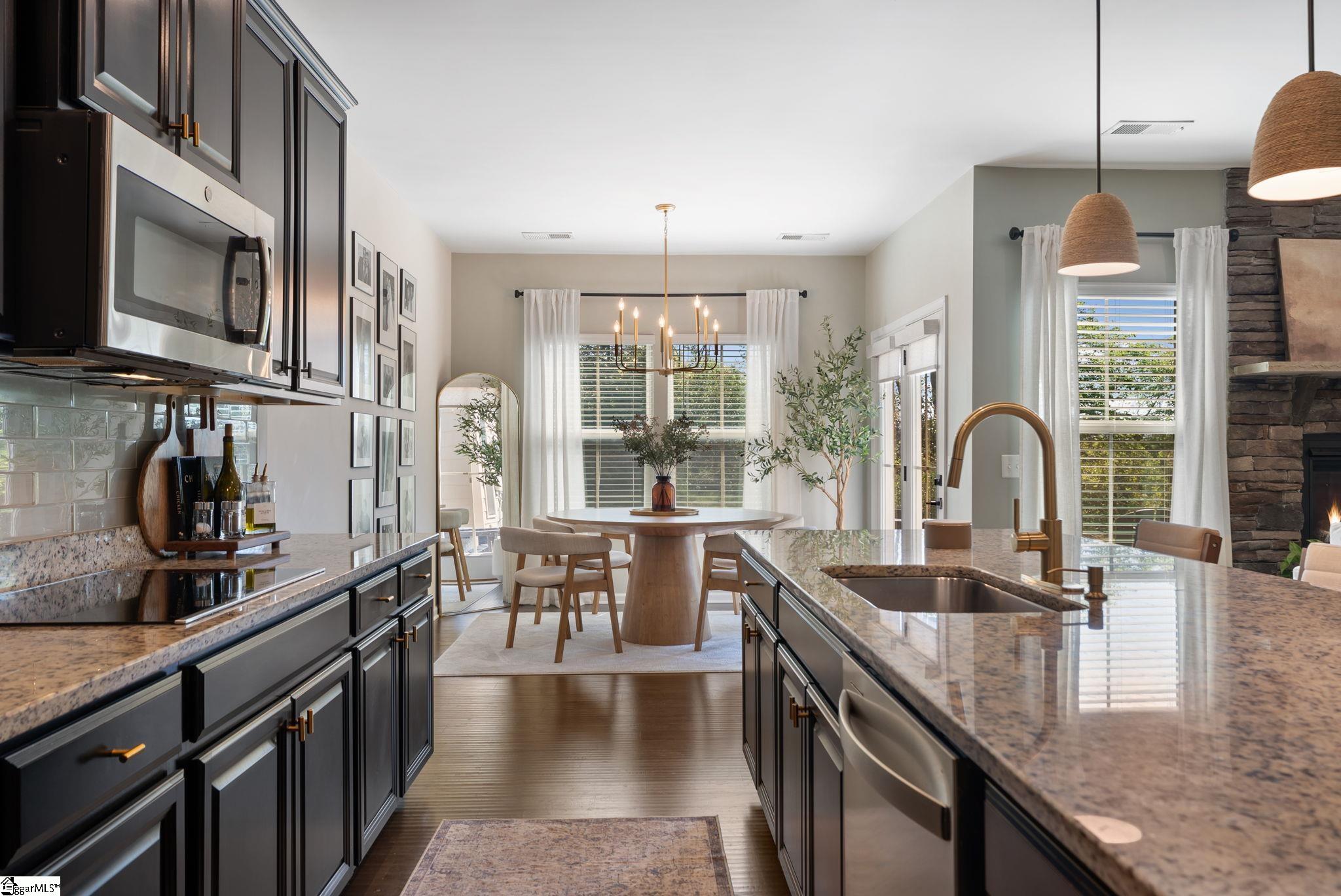 82 Hemingway Lane Simpsonville, SC 29681 - Photo 5 of 46