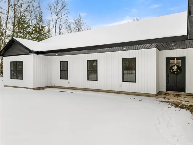 $449,900 | 40 Katahdin Way, Eddington, ME 04428