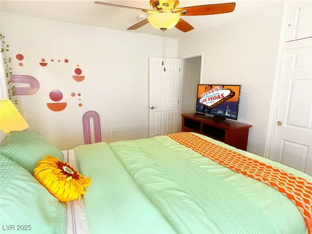 $2,385 | 1932 Hassett Avenue, Las Vegas, NV 89104