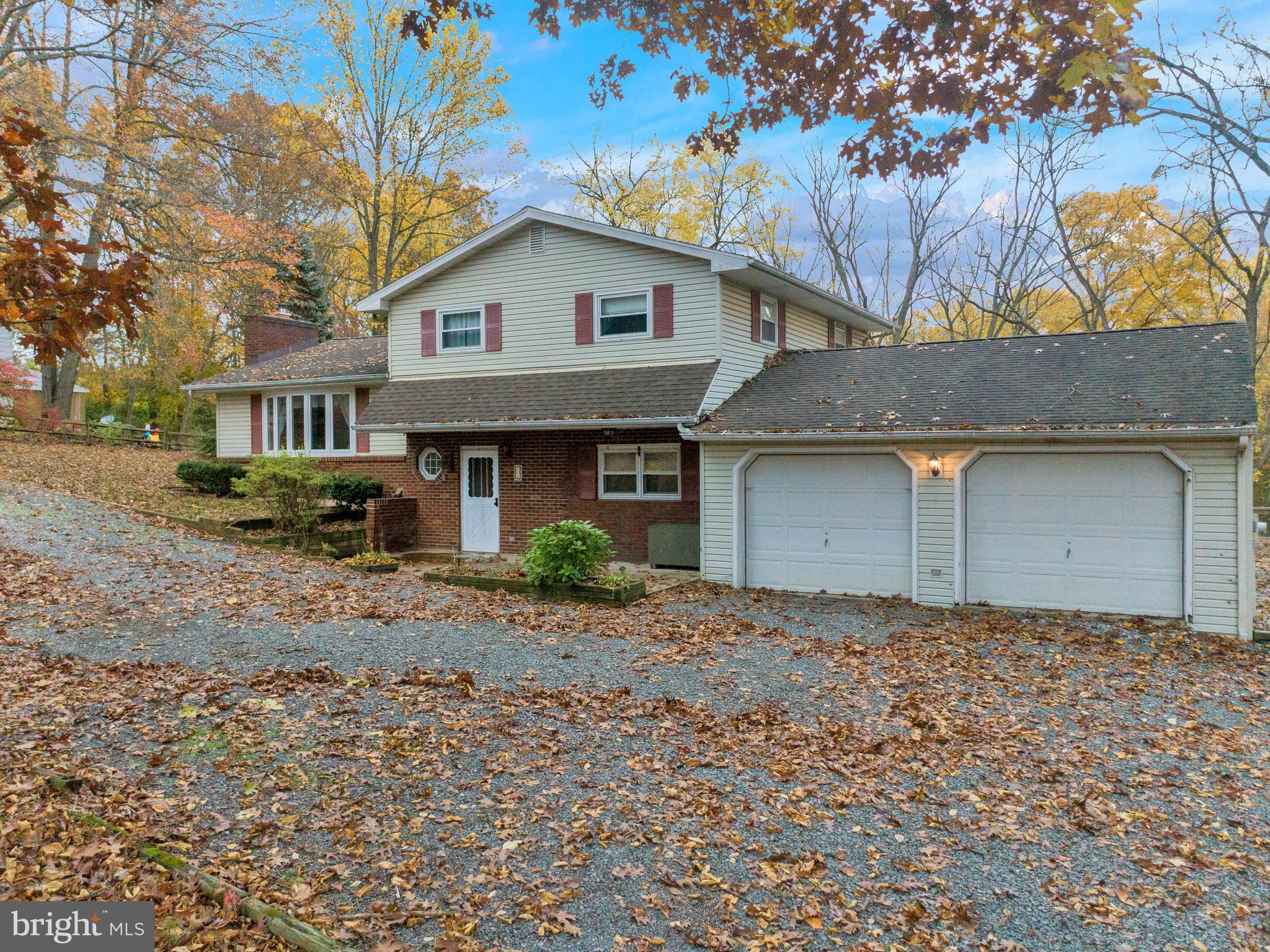 23 Moore Road Mohnton, PA 19540 - Photo 4 of 55