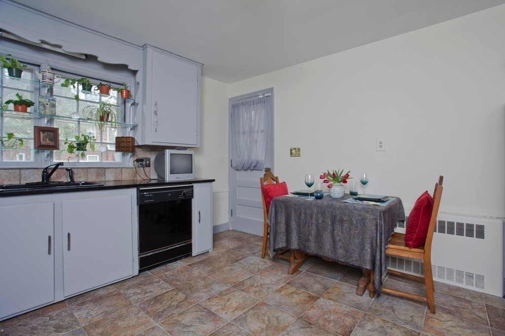 129 Normandy Road Longmeadow, MA 01106 - Photo 8 of 28 Gallery Image 8