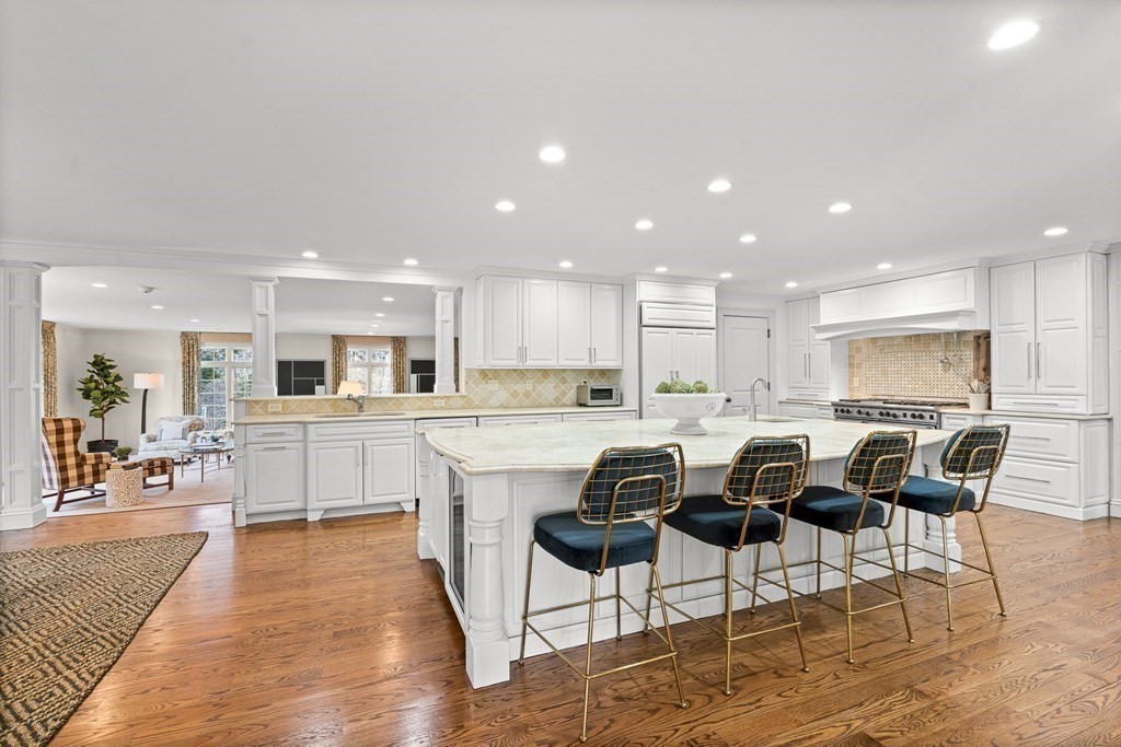 77 Cliff Road Wellesley, MA 02481 - Photo 9 of 33