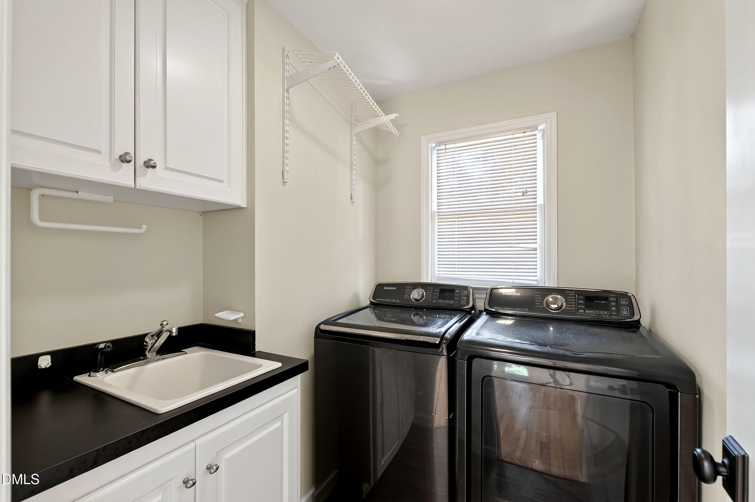 1321 Hathaway Road Raleigh, NC 27608 - Photo 25 of 47 Hathaway (38)