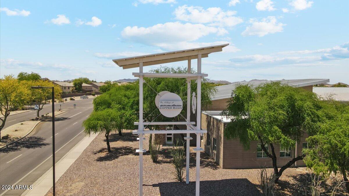 5072 East Umber Road San Tan Valley, AZ 85143 - Photo 25 of 41 a view of a chairs and table in patio