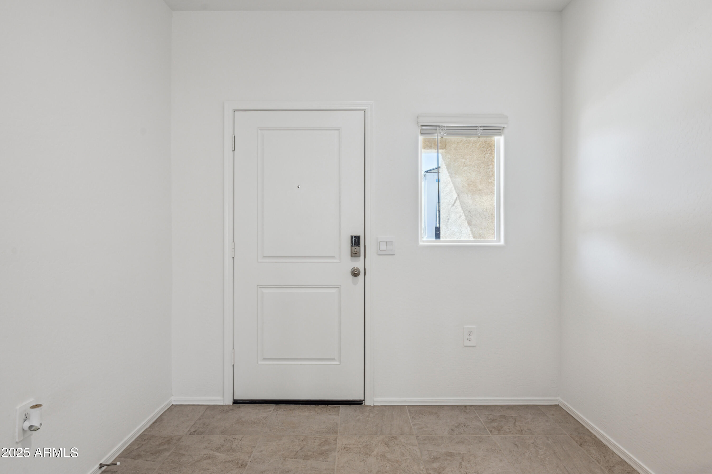 5072 East Umber Road San Tan Valley, AZ 85143 - Photo 3 of 41 an empty room with windows