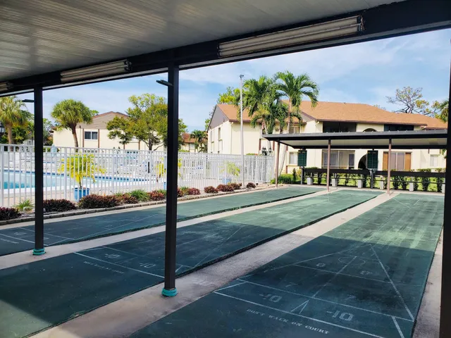 $1,900 | 3561 Pine Needle Drive, Unit C1, Greenacres, FL 33463