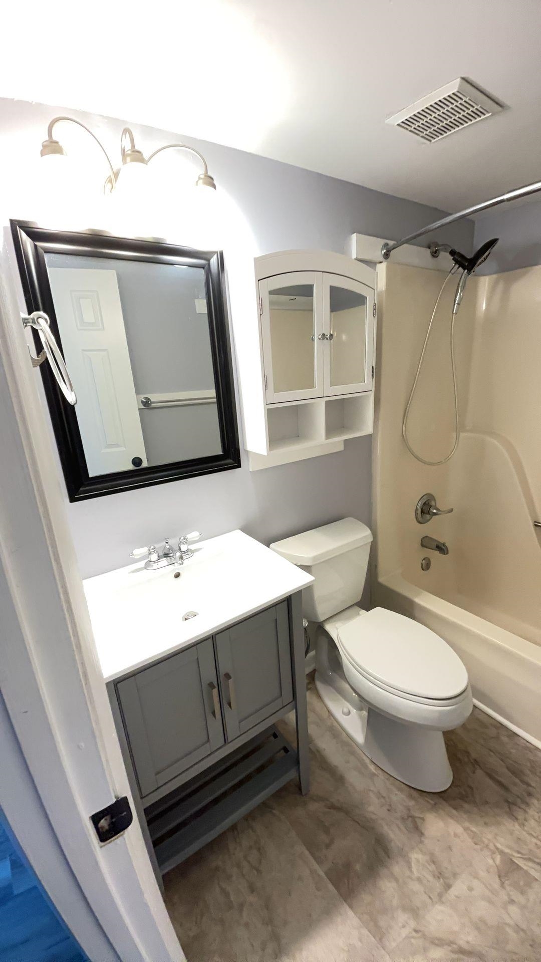 1360 Hunters Road, Unit I Harrisonburg, VA 22801 - Photo 4 of 13 Gallery Image 4
