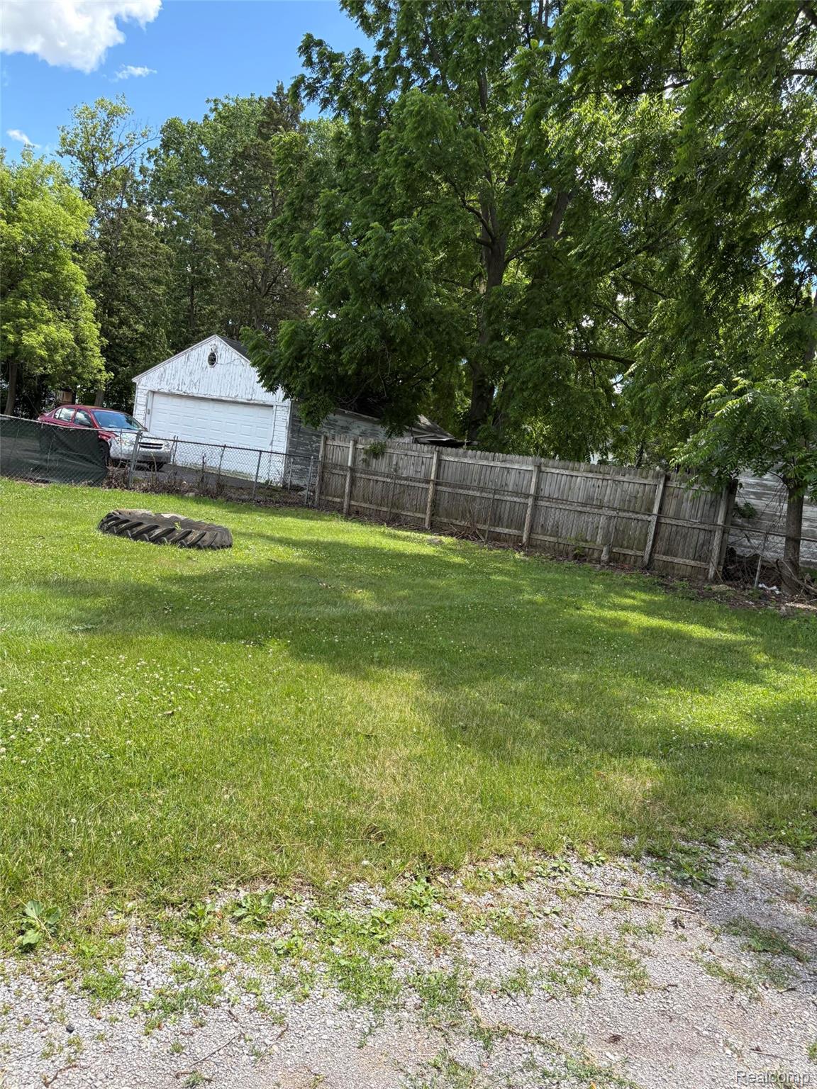 826 East Mt Morris Road Mount Morris, MI 48458 - Photo 13 of 47 013_beyc6a32d8b865bc1.jpg