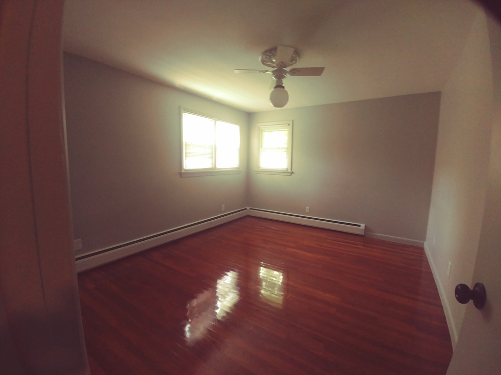 68 Dayton Street Springfield, MA 01118 - Photo 14 of 30