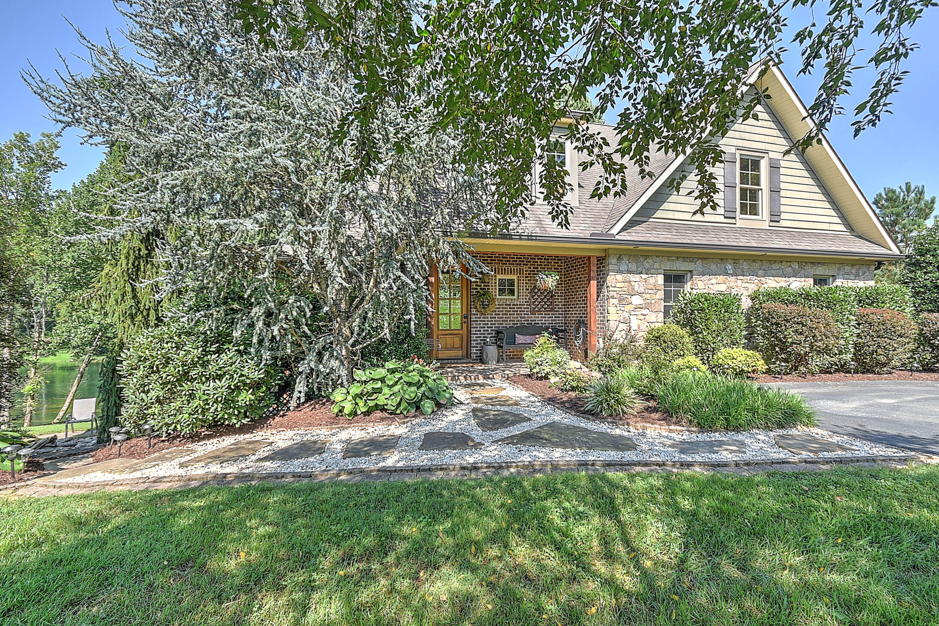 531 Sand Bar Road Bristol, TN 37620 - Photo 3 of 67 Sand Bar-4