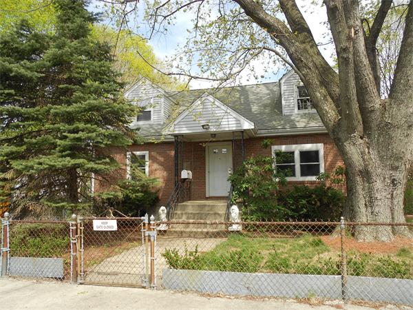 5 Crawford Road Burlington, MA 01803 - Photo 1 of 22 Gallery Image 1