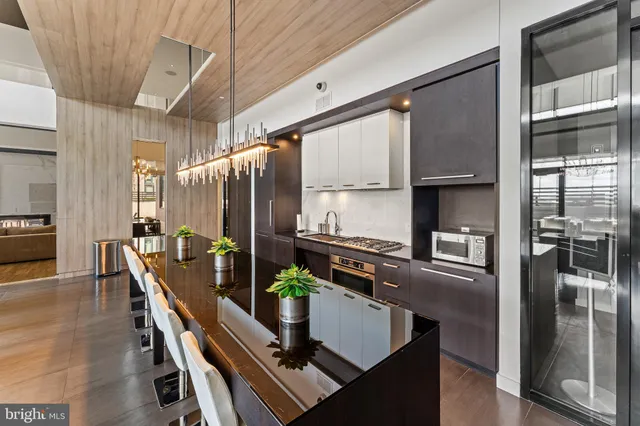 $5,799 | 1650 Silver Hill Drive, Unit 1706, McLean, VA 22102