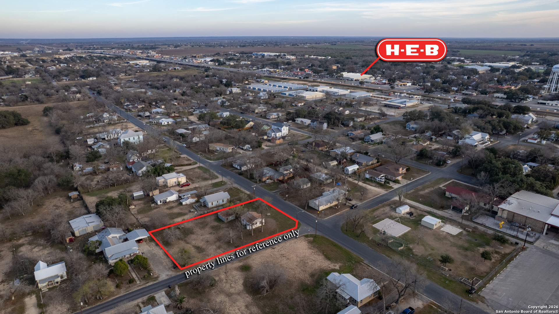 910 15th Street Hondo, TX 78861 - Photo 5 of 26 an aerial view of a city