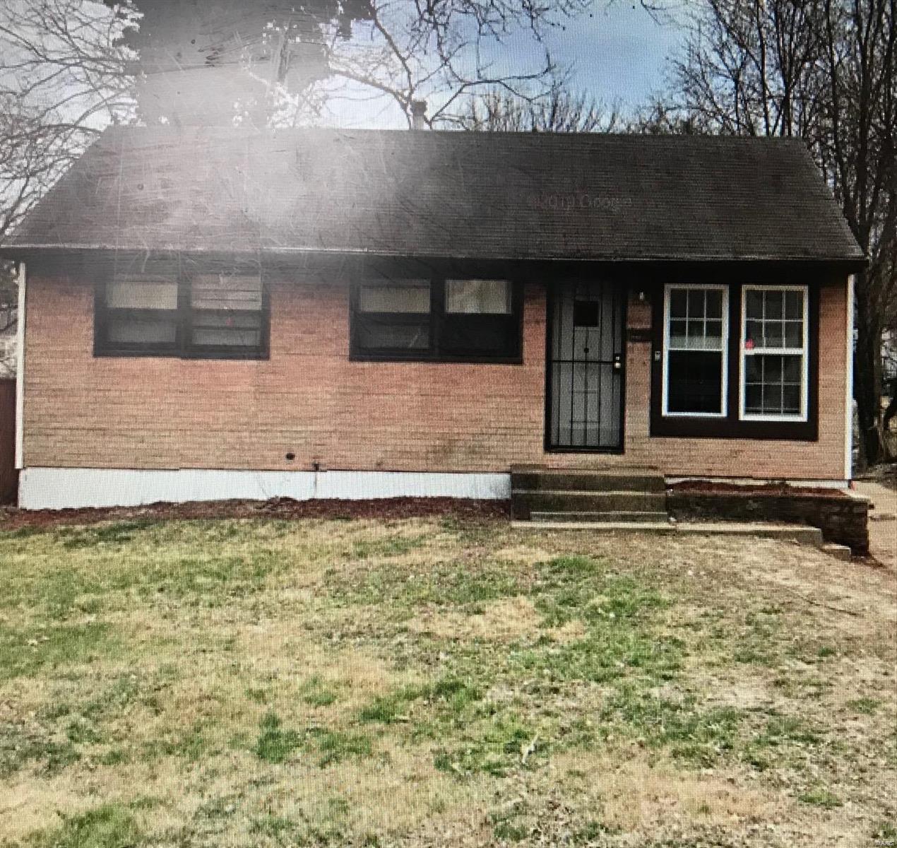 444 Midlothian Road St. Louis, MO 63137 - Photo 1 of 1