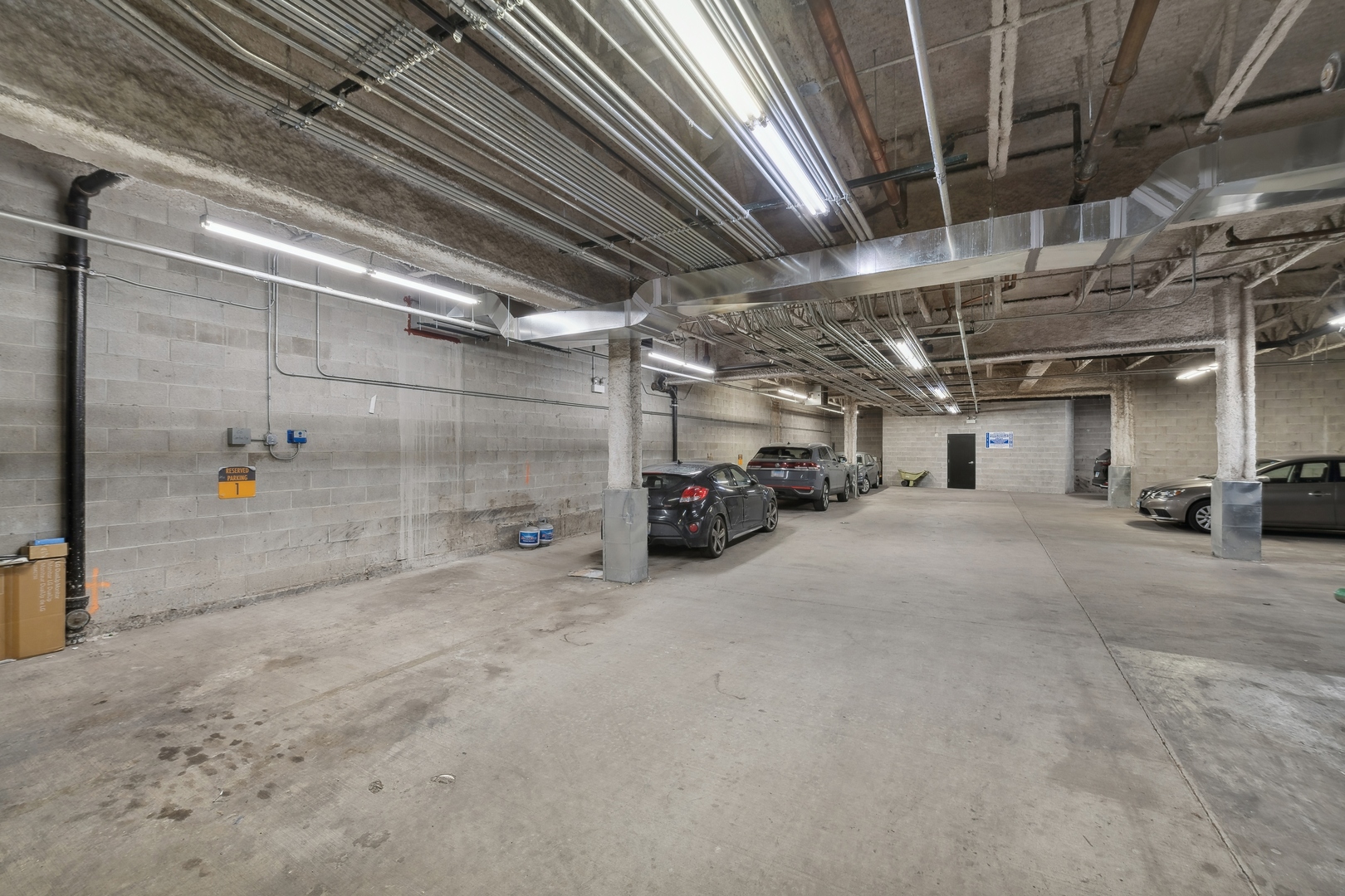 4027 North Broadway Chicago, IL 60613 - Photo 24 of 25 a view of parking garage