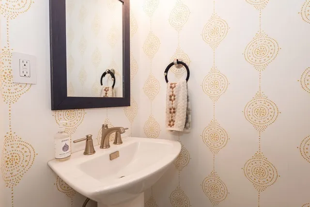 $6,900 | 51 Constellation Wharf, Unit 51, Boston, MA 02129